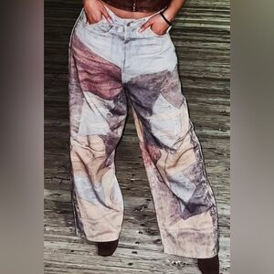 PrettyLittleThing Multicolor Abstract Print Wide-Leg Pants